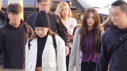[Y영상] 블랙핑크, 자체발광 공항 런웨이 #여신포스  / YTN