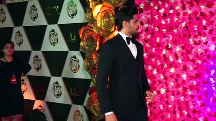 Stray Dog walks the Ramp, before Sidharth & Diana