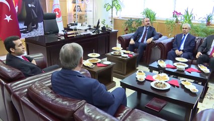 Adalet Bakanı Gül, Ankara Batı Adliyesi'nde incelemelerde bulundu