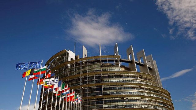 MEPs vote to impose financial sanctions on countries that flout rule of law