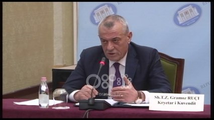 Ora News - Ruçi: Nuk jam pishman që Metën e zgjodhëm President