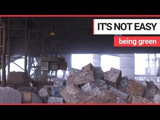 Descargar video: Brits admit to ignoring environmental concerns to make their lives easier | SWNS TV