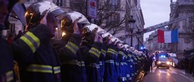 Le bel hommage des pompiers de Paris à leurs 