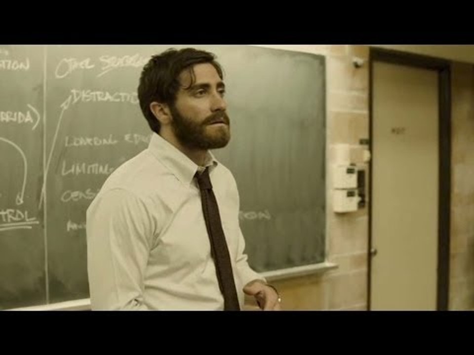 Jake Gyllenhaal faces his double in ENEMY