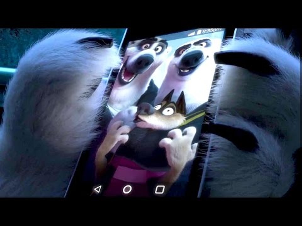 Selfies with Polar Bears - ZOOTOPIA Movie Clip # 3