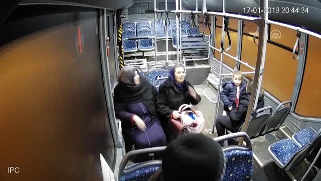Otobüs Şoförü Rahatsızlanan Çocuğu Hastaneye Yetiştirdi