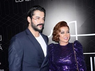 تجمهر 80 امرأة حول بوراك أوزجيفيت خلال دعوة عشاء في الكويت تثير جدلاً