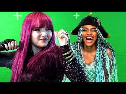 DESCENDANTS Under The Sea - Bloopers & Behind The Scenes ! (2018)