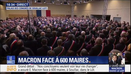 Download Video: Grand débat: le maire de la ville de Trèbes, frappée par le terrorisme et les crues, ovationnés par ses homologues