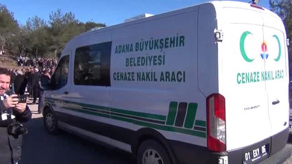 Kazada Ölen Aynı Aileden 5 Kişinin Cenazesi Defnedildi
