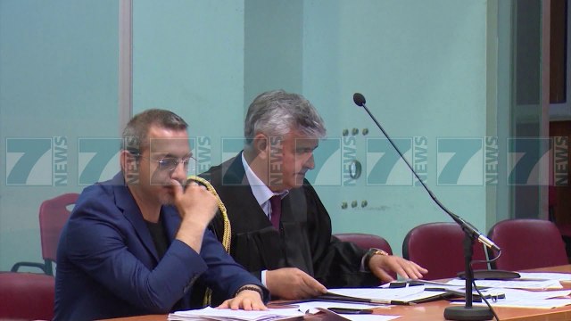 ITALIA SJELL MATERIALE PER ISH MINISTRIN TAHIRI - News, Lajme - Kanali 7