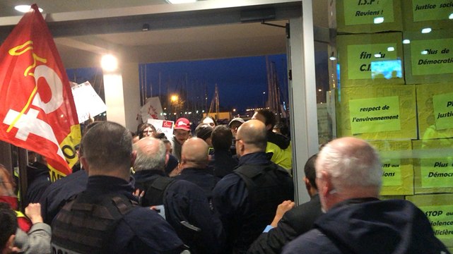 Gilets jaunes aux vœux de l’agglomération