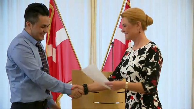 Рукопожатие как гарантия гражданства