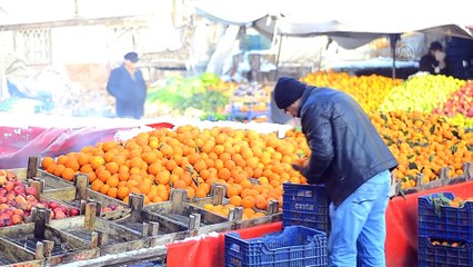 Halk pazarı dua ile açılıp kapanıyor - TOKAT