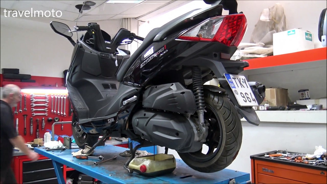 Sym GTS 300i small service