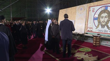 بوتين وفوتشيتش يزوران كاتدرائية القديس سابا في بلغراد