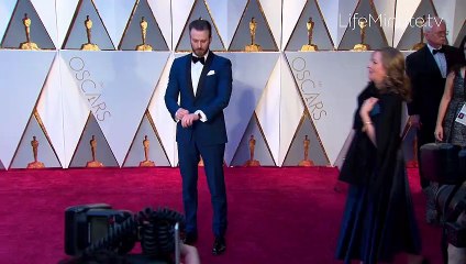 NFL Playoffs: Celebrity Stylist's Tips to Rep Your Team in Style