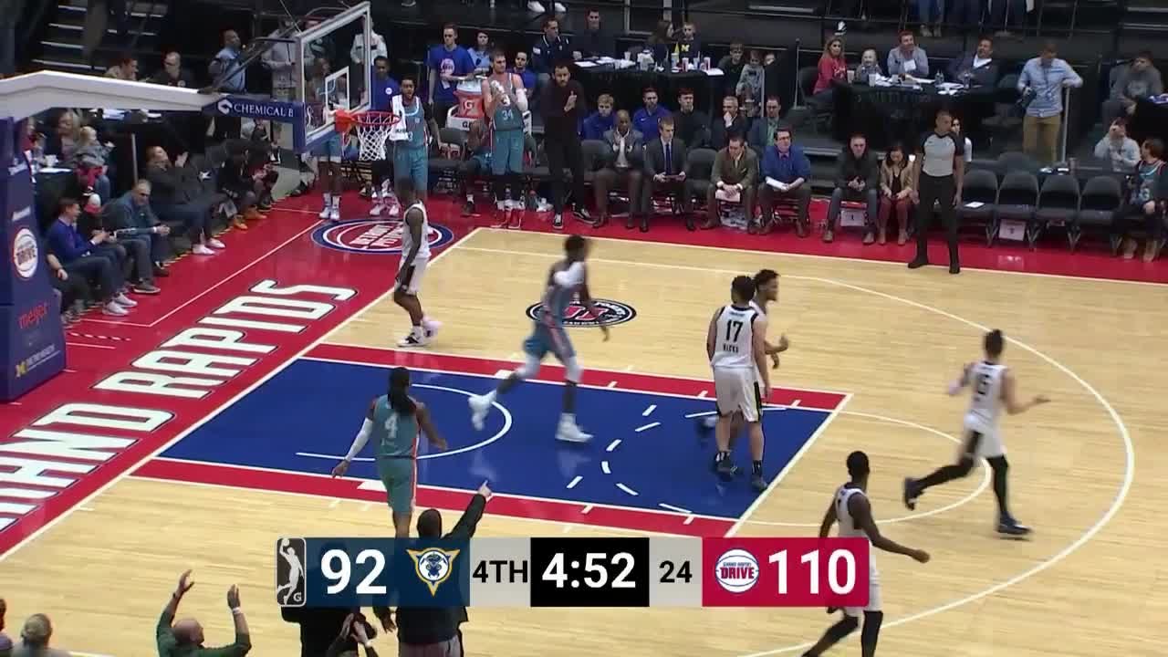 Johnny Hamilton skies for the big oop