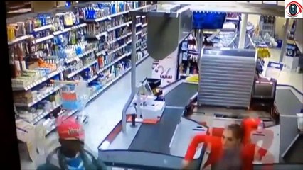 Camera an toàn - camera ghi lại cảnh hài hước của những tên trộm