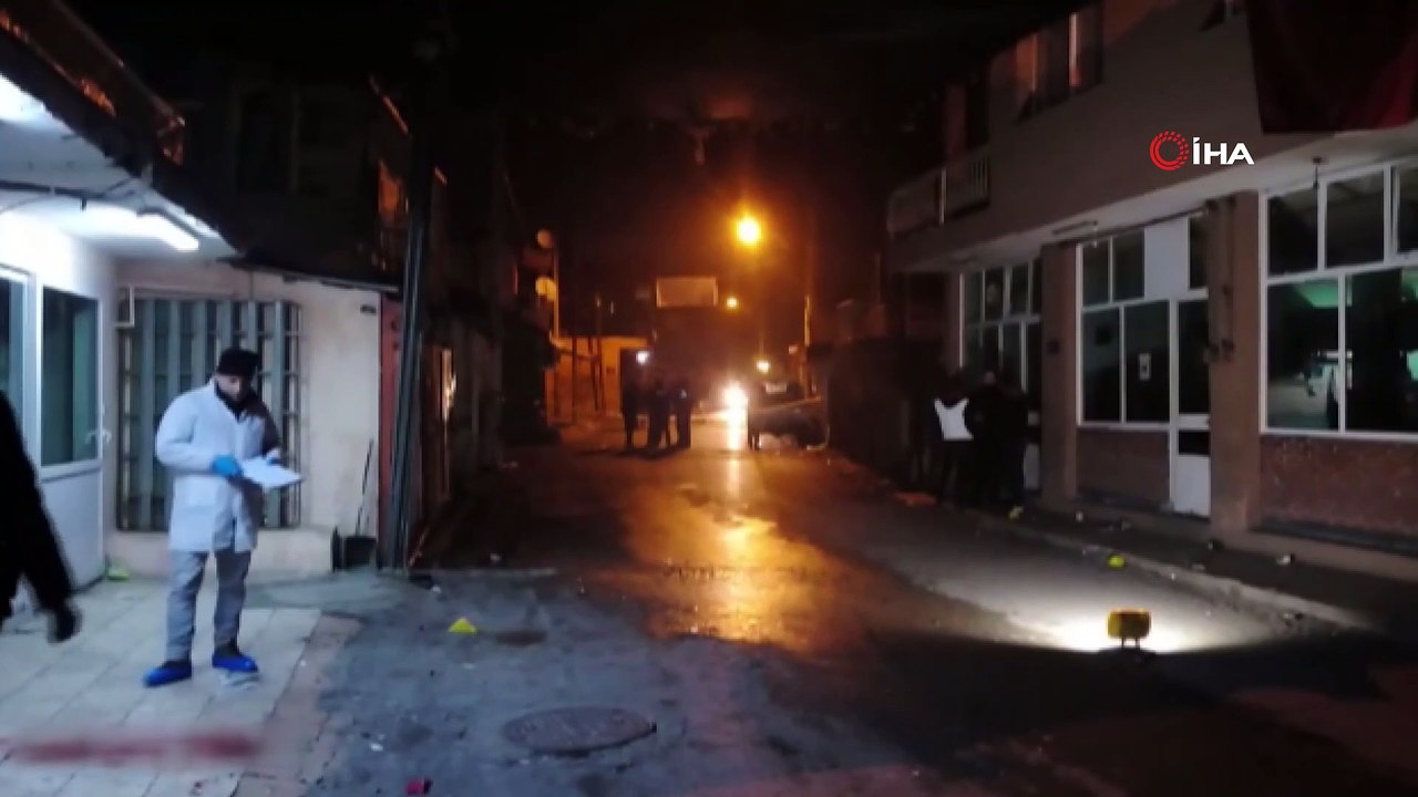 İzmir’de sokak ortasında kadın cinayeti