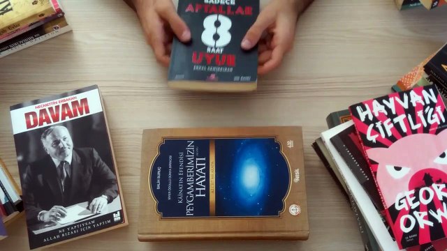 Erdal Demirkıran Kitap Yorumu - Sadece Aptallar 8 Saat Uyur Kitabının Konusu ve Kitabın Yorumu