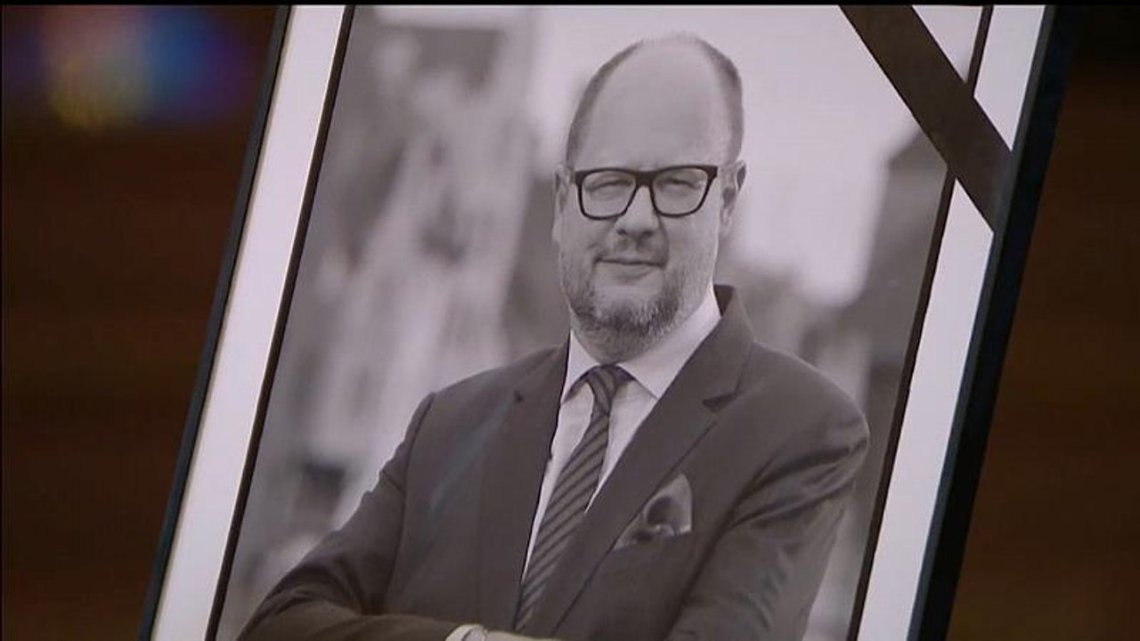 Beisetzung von Pawel Adamowicz: Staatstrauer in Polen