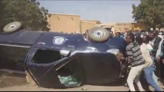 Sudan: Mourners attending protester's death clash with police