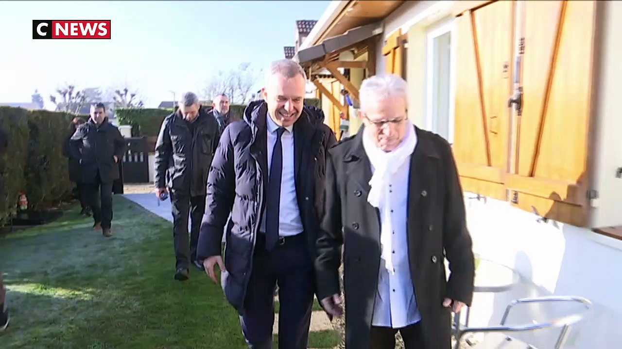 François de Rugy assiste à l'installation d'une pompe à chaleur - Vidéo Dailymotion