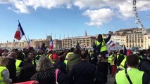 Marseille : les gilets jaunes rassemblés sur le Vieux-Port avant le début de l'acte X