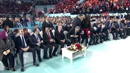 Cumhurbaşkanı Erdoğan: "Kişisel Hesaplarını Ülkesinin Üzerinde Tutan Kişi Bilin Ki Davasının Değil...