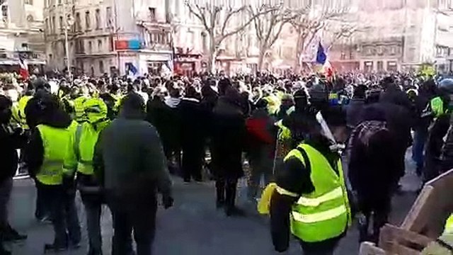 Acte X du mouvement des Gilets jaunes à Avignon