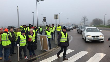Gilets jaunes. Une cinquantaine de manifestants devant Anova