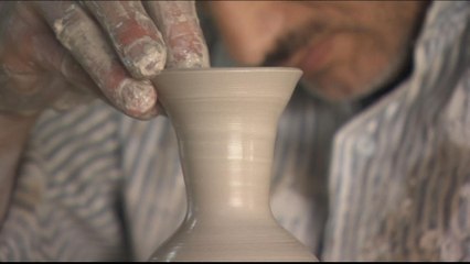 Traditional West Bank pottery survives despite occupation