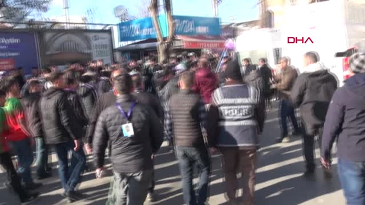 Diyarbakır'da Hdp'den 'Demokrasi, Adalet ve Özgürlük' Mitingi