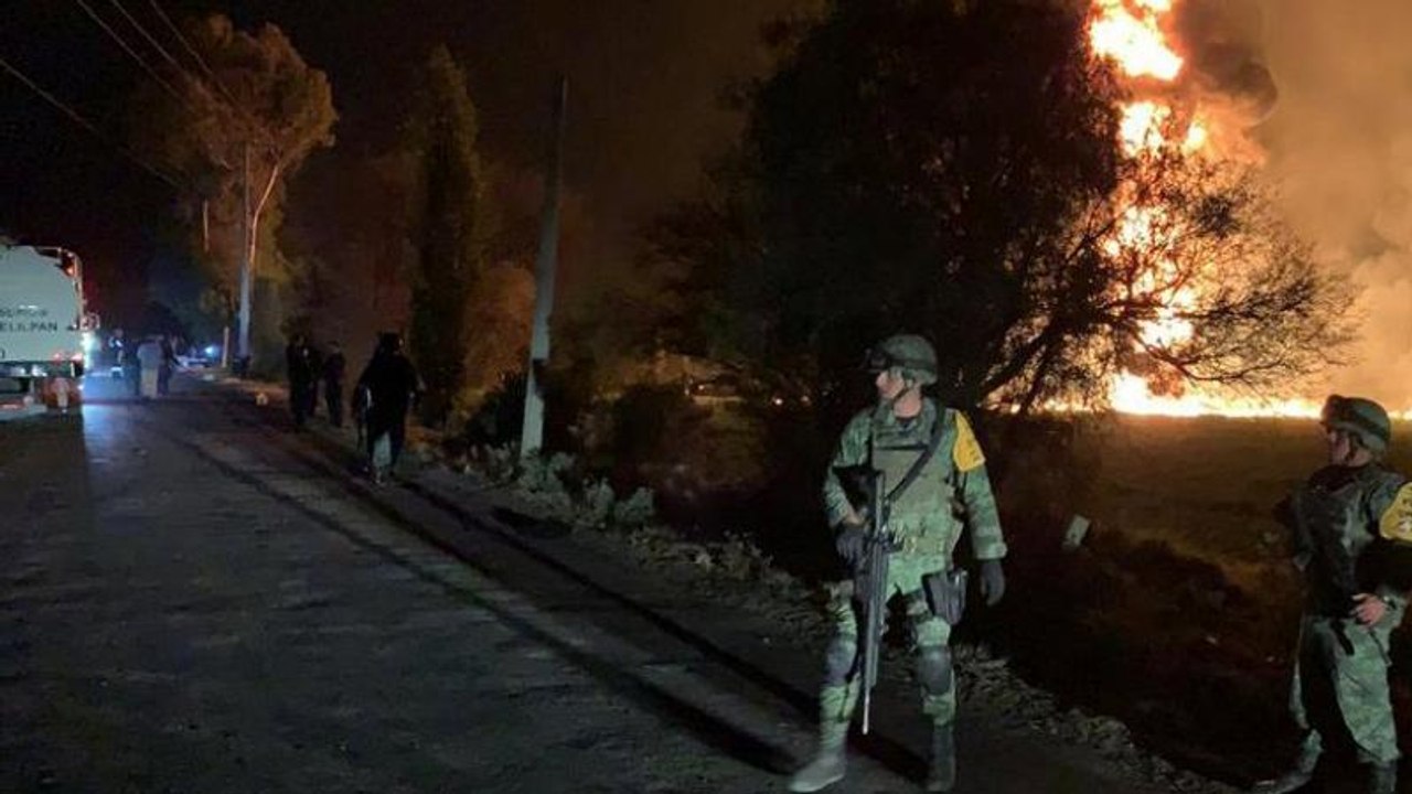Meksika'da petrol boru hattında patlama: Ölü sayısı 79'a yükseldi