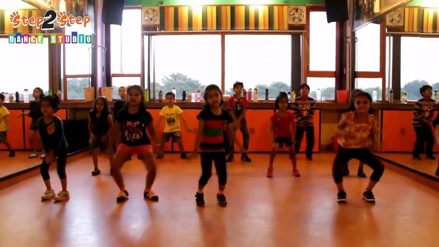 Hey Mr DJ - Lets Go Bananas | Phata Poster Nikhla Hero | Dance Steps By Step2Step Dance Studio