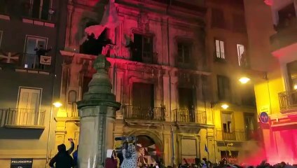 Los radicales vuelven a tomar el palacio Marqués de Rozalejo
