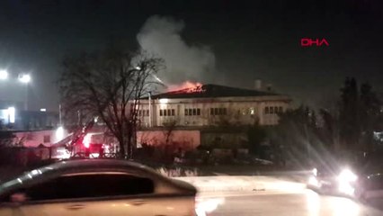 Avcılar'da Dondurma Fabrikasında Yangın