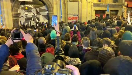Cortan con una radial la puerta de acceso al Palacio Marqués de Rozalejo