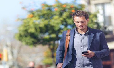 6 أضرار تتسبب بها الهواتف الذكية... ضعف الخصوبة من بينها!