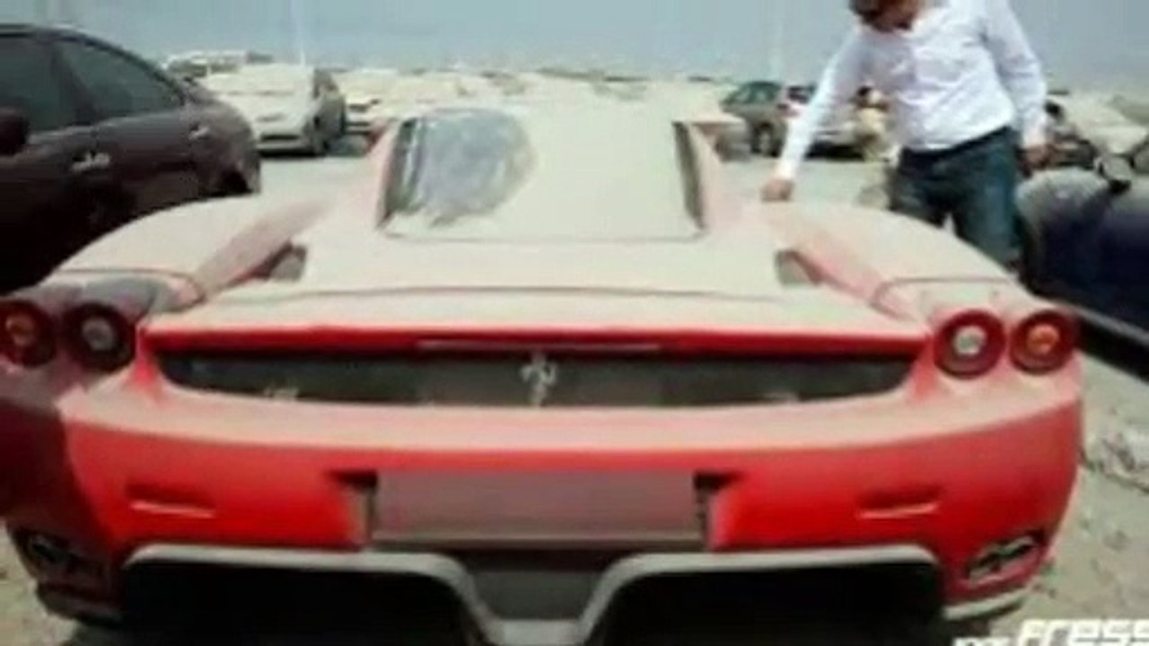 Iván Hernandez Dala te enseña los carros abandonados en Dubái