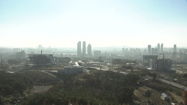 [날씨] 미세먼지 낮부터 해소...바람 불며 추워져 / YTN