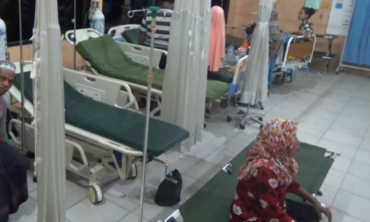 Puluhan Pengungsi di Palu Keracunan Makanan