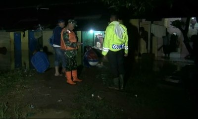 Sungai Cimanuk Meluap, Pemukiman Warga Terendam Air