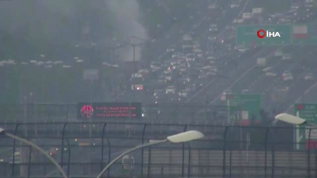 Tem Otoyolu Seyrantepe Mevkiinde Çift Katlı Bir Belediye Otobüsünde Yangın Çıktı.