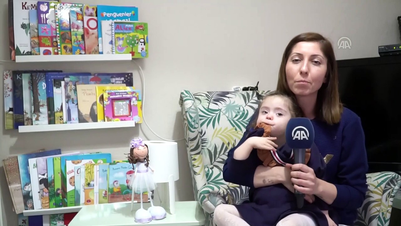 Down sendromlu �İnci bebek� gülümsetiyor TEKİRDAĞ Dailymotion Video