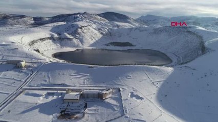 Aksaray Kapadokya'nın 'Kalbi' Narlı Göl'de Kış Güzelliği