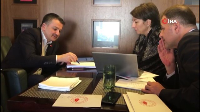 - Bakan Pakdemirli'den Kan Kanseriyle Mücadele Eden 3,5 Yaşındaki Öykü İçin Donör Çağrısı- Tarım Ve Orman Bakanı Bekir Pakdemirli: 'Öykü İçin Üzerimize Düşen Ne Varsa Yapalım”