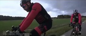 Dani Rovira est violemment percuté à vélo par une voiture (France)