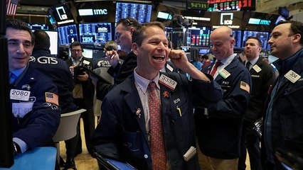 Stocks rally on trade hopes, dollar has 1st weekly gain of 2019